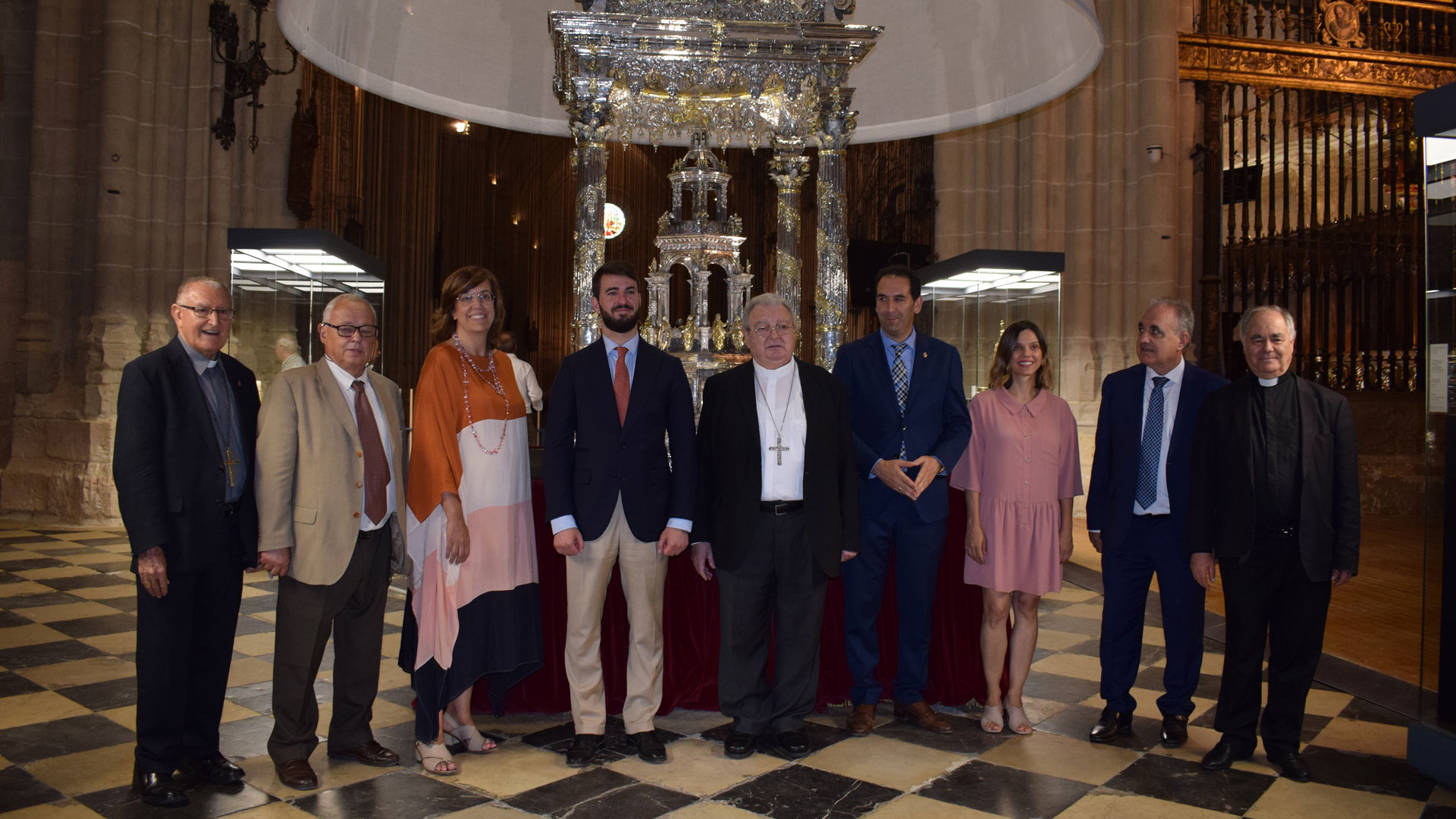 Inauguración de «Renacer»
