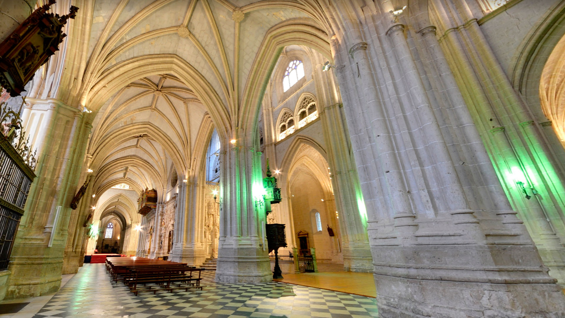 Ver la Catedral con los ojos de la fe y el corazón - I